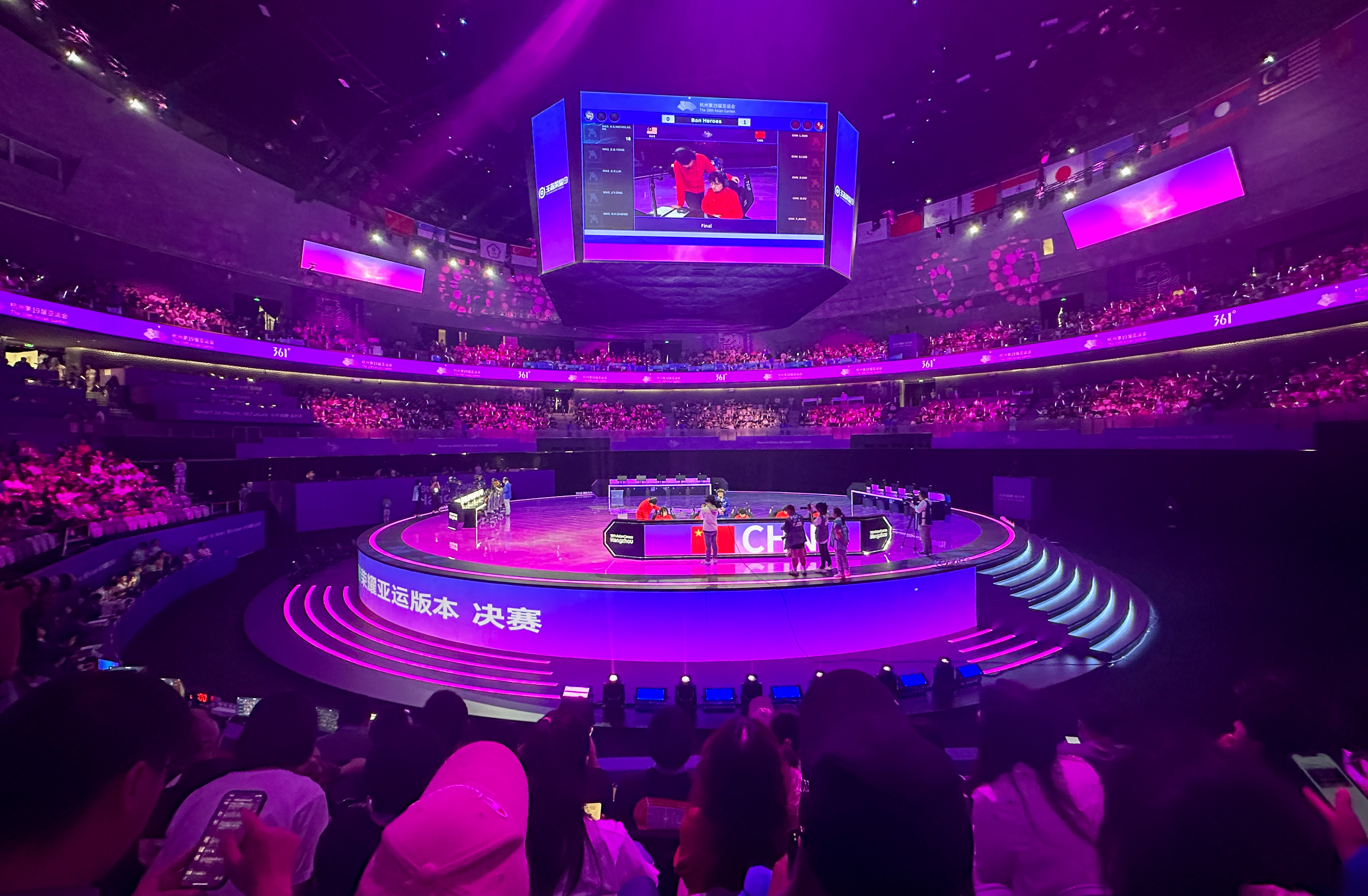 九游会j9官网真人游戏第一品牌：体验到自己的3D游戏眼镜